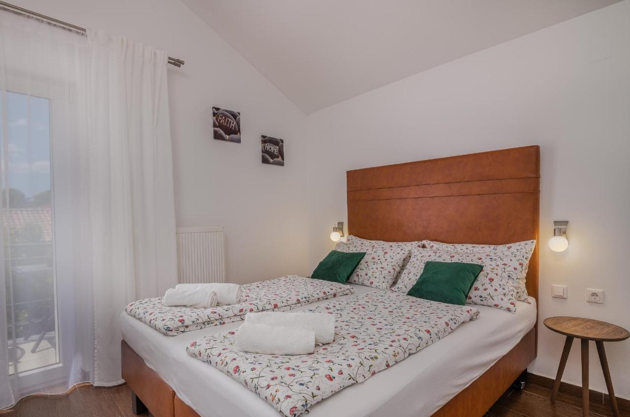 Apartment Marina Малинська Екстер'єр фото