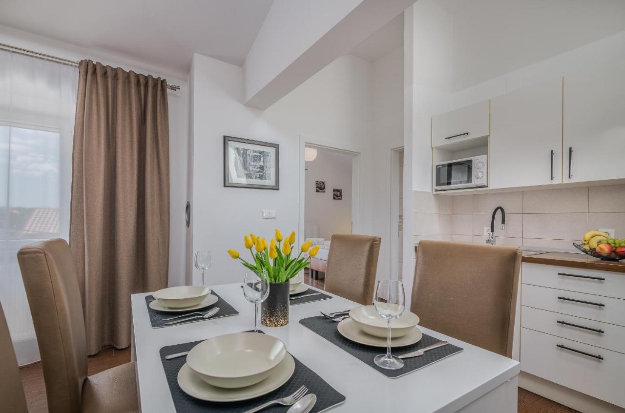 Apartment Marina Малинська Екстер'єр фото